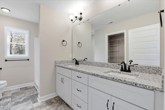 102 E Pope Avenue, Kenly, NC 27542