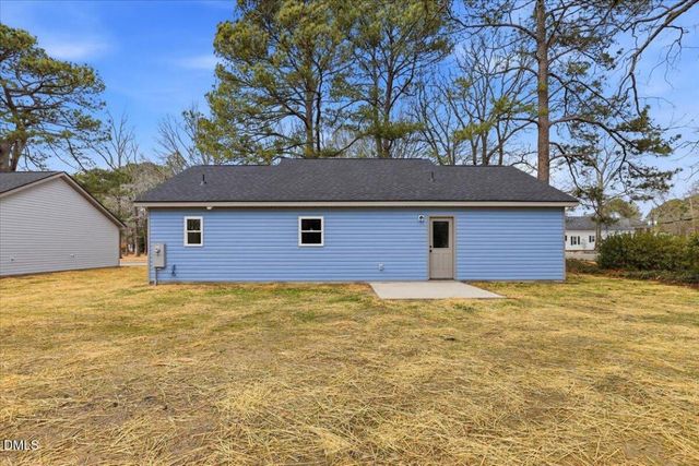 102 E Pope Avenue, Kenly, NC 27542