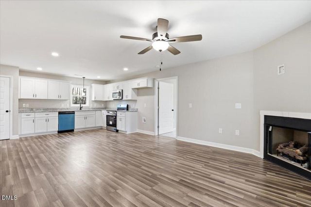 102 E Pope Avenue, Kenly, NC 27542