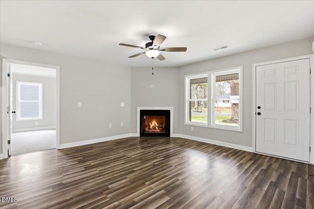 102 E Pope Avenue, Kenly, NC 27542