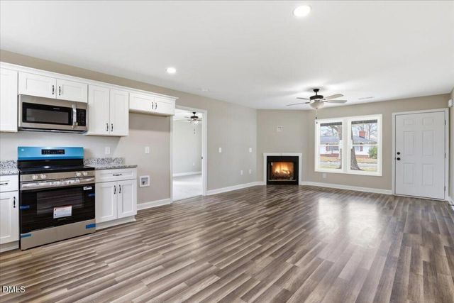 102 E Pope Avenue, Kenly, NC 27542