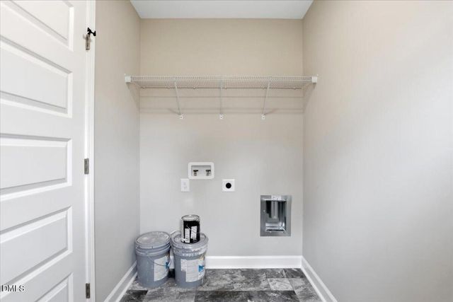 102 E Pope Avenue, Kenly, NC 27542