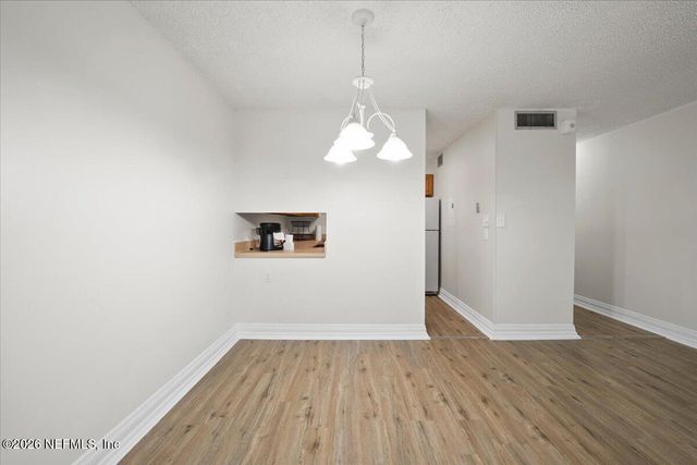 1071 EDGEWOOD Avenue S 406, Jacksonville, FL 32205