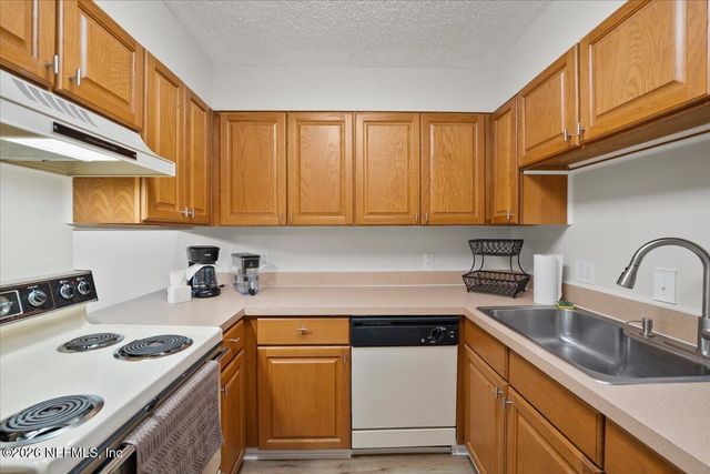 1071 EDGEWOOD Avenue S 406, Jacksonville, FL 32205