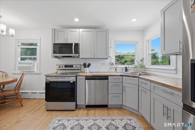 133 Bloomingdale Road, Waterford, CT 06375