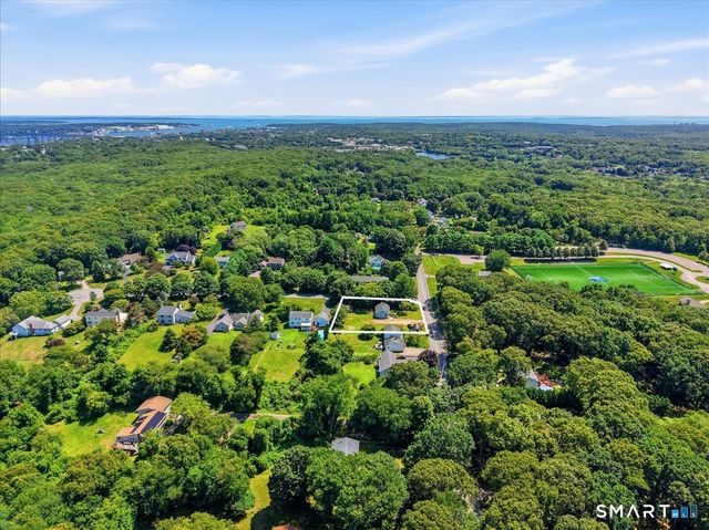 133 Bloomingdale Road, Waterford, CT 06375