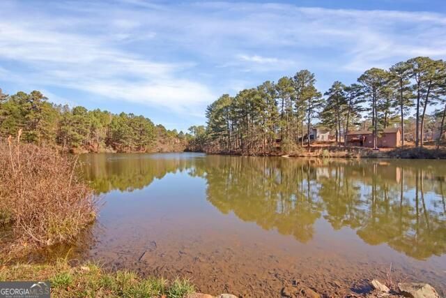 3932 Misty Lake, Ellenwood, GA 30294