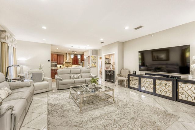 10273 St Andrews Road, Boynton Beach, FL 33436