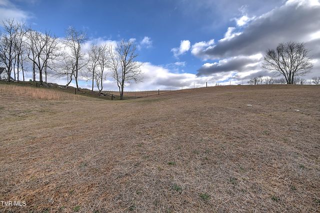 140 Hulse Road, Jonesborough, TN 37659