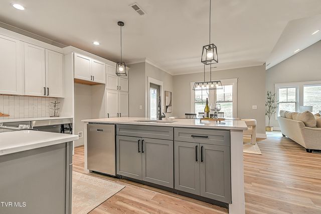 140 Hulse Road, Jonesborough, TN 37659