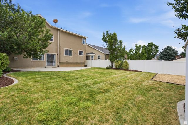 2223 N POINTE MEADOW LOOP, Lehi, UT 84048