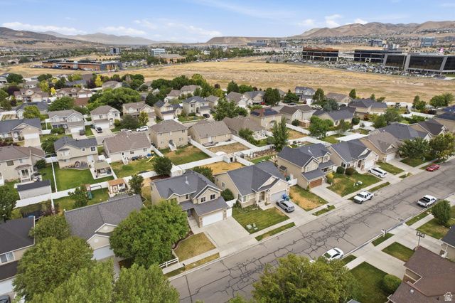 2223 N POINTE MEADOW LOOP, Lehi, UT 84048