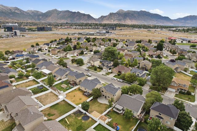 2223 N POINTE MEADOW LOOP, Lehi, UT 84048