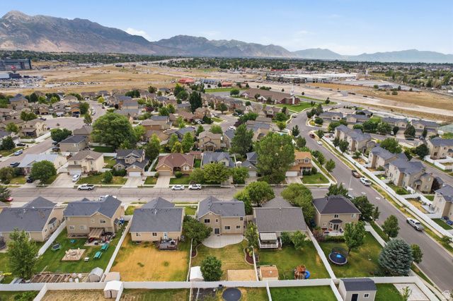 2223 N POINTE MEADOW LOOP, Lehi, UT 84048