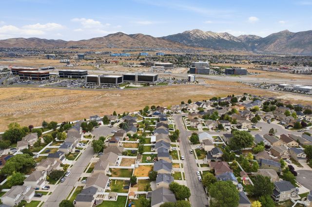 2223 N POINTE MEADOW LOOP, Lehi, UT 84048