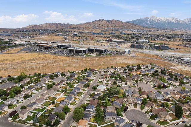 2223 N POINTE MEADOW LOOP, Lehi, UT 84048