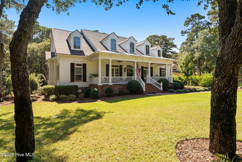 Image 102 of property listing at 663 Parish Drive SW, Supply, NC 28462