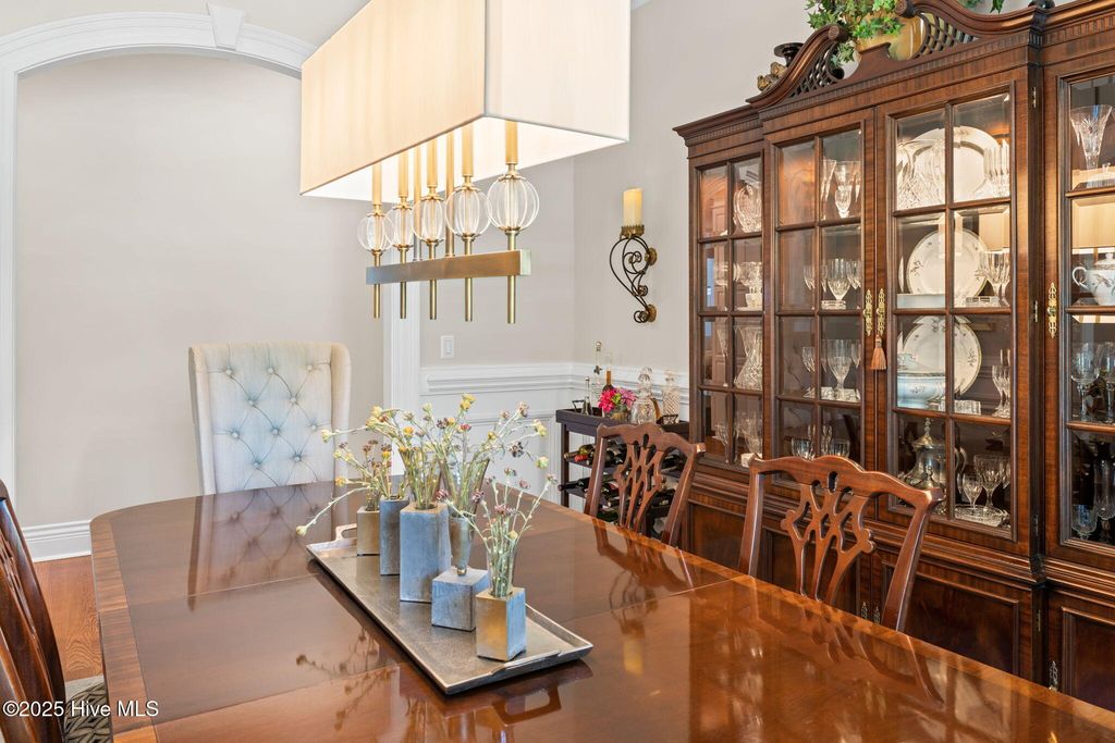 Image 17 of property listing at 663 Parish Drive SW, Supply, NC 28462