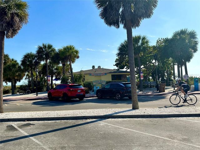 535 68TH AVENUE 2, St Pete Beach, FL 33706