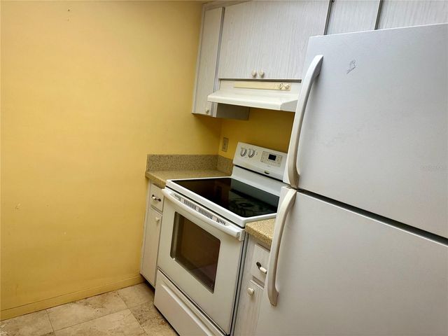 535 68TH AVENUE 2, St Pete Beach, FL 33706