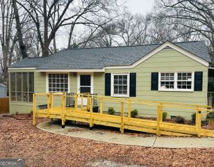 624 W Howell Street, Hartwell, GA 30643