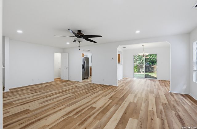 8306 Deer Creek Run, San Antonio, TX 78254