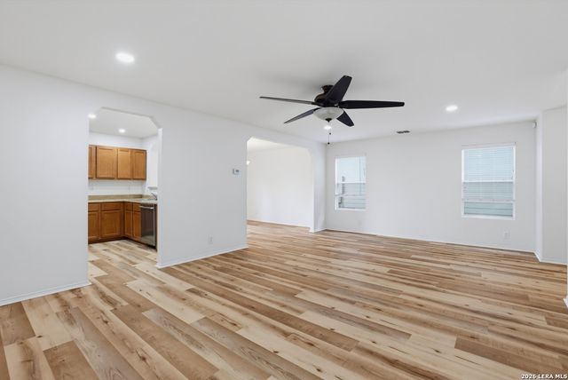 8306 Deer Creek Run, San Antonio, TX 78254