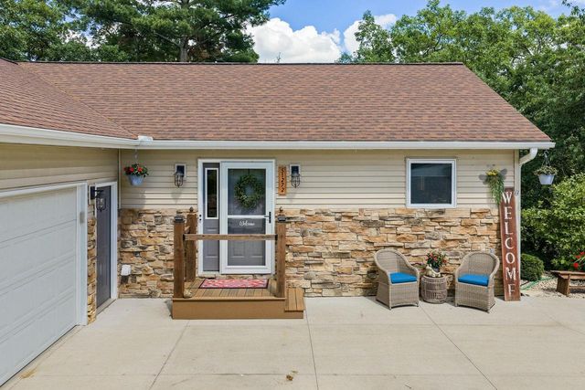 S1272 Lost Oaks Court, Wisconsin Dells, WI 53965