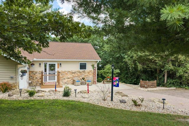 S1272 Lost Oaks Court, Wisconsin Dells, WI 53965