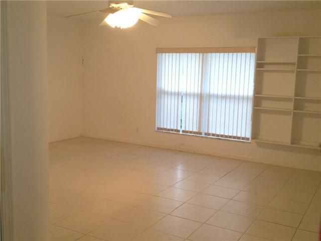 12564 N 68th Street, West Palm Beach, FL 33412