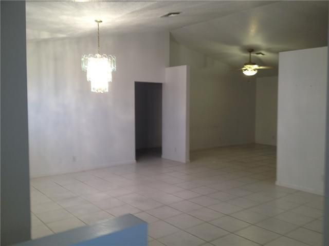 12564 N 68th Street, West Palm Beach, FL 33412