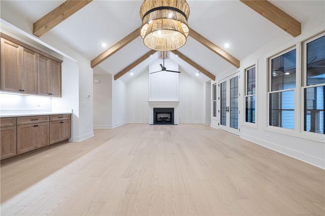 236 W Old Pendleton Road, Central, SC 29630