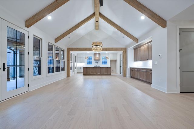 236 W Old Pendleton Road, Central, SC 29630