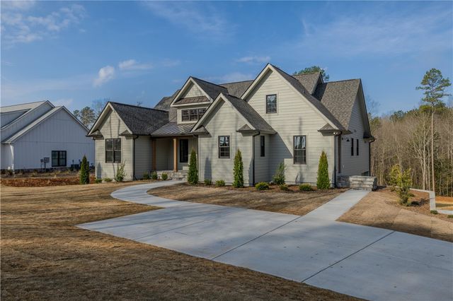 236 W Old Pendleton Road, Central, SC 29630