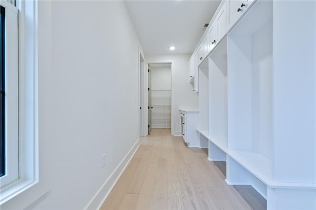 236 W Old Pendleton Road, Central, SC 29630