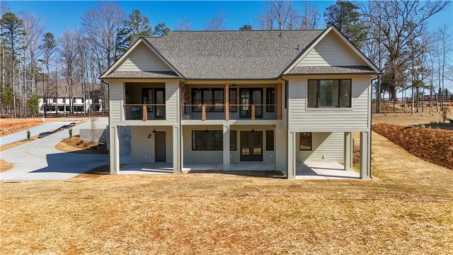 236 W Old Pendleton Road, Central, SC 29630