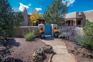 18 Arriba Circle, Santa Fe, NM 87506