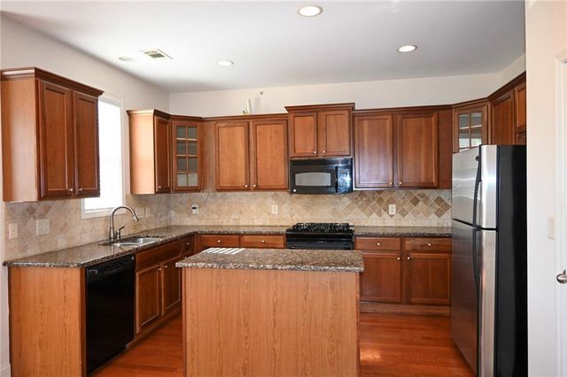 25 Kaktovic W Court, Grayson, GA 30017