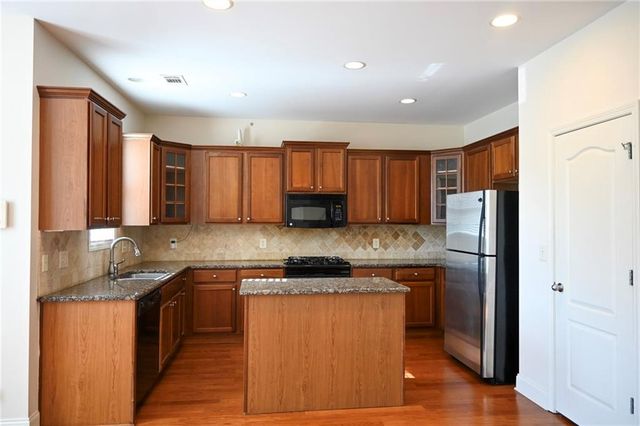 25 Kaktovic W Court, Grayson, GA 30017