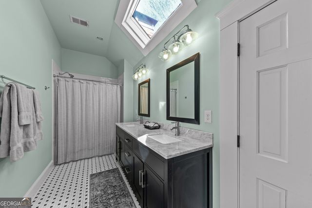 668 N Main Street, Madison, GA 30650