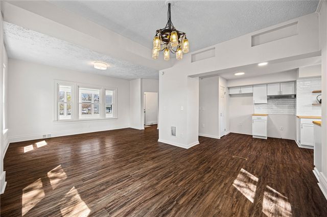 9 Welstead Place, Rochester, NY 14613