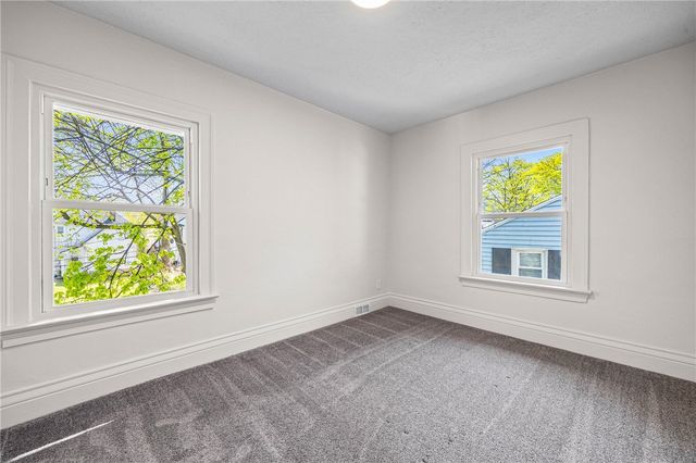 9 Welstead Place, Rochester, NY 14613