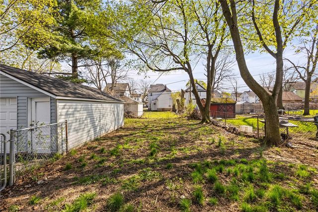 9 Welstead Place, Rochester, NY 14613