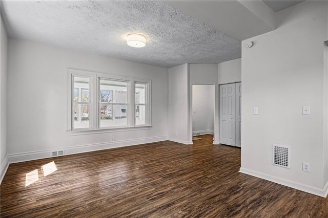 9 Welstead Place, Rochester, NY 14613