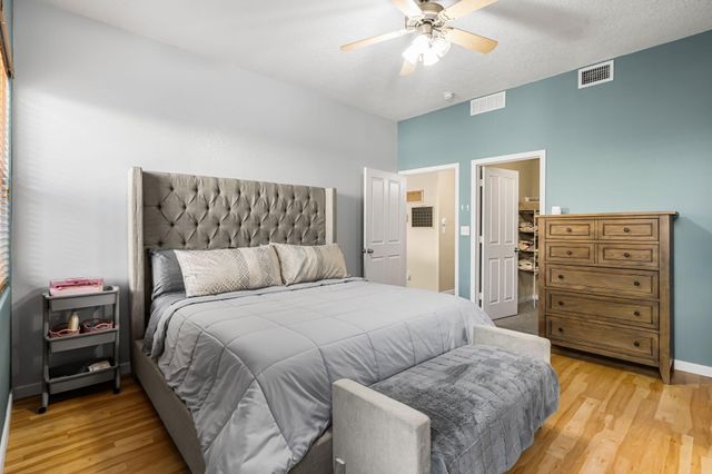 450 Minturn Loop NE, Rio Rancho, NM 87124