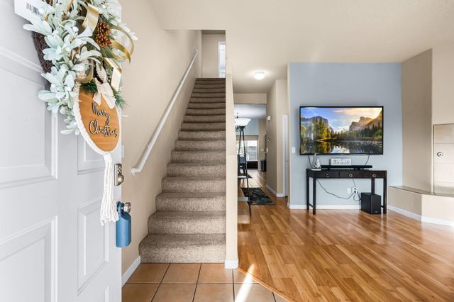 450 Minturn Loop NE, Rio Rancho, NM 87124