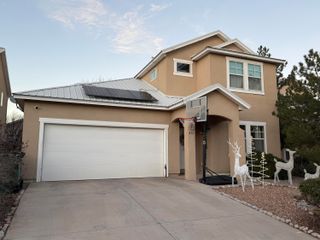 450 Minturn Loop NE, Rio Rancho, NM 87124