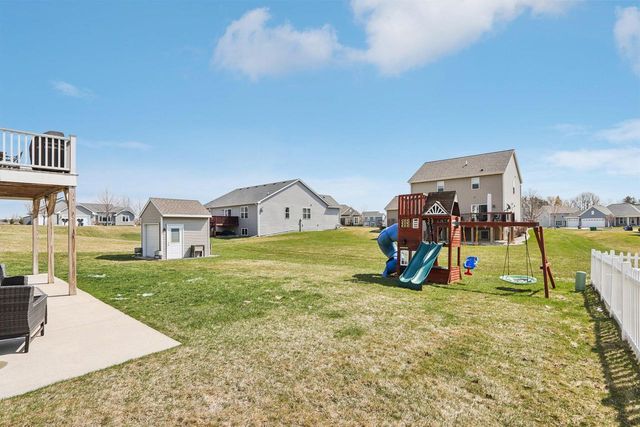 526 Spur ROAD, Slinger, WI 53086