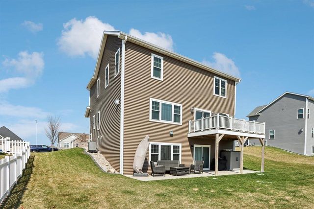 526 Spur ROAD, Slinger, WI 53086
