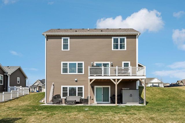 526 Spur ROAD, Slinger, WI 53086